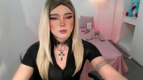 bestgirljulia online show from 10-09-25, 01:03