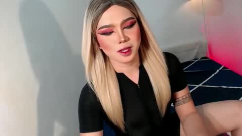 bestgirljulia online show from 11-20-25, 01:00