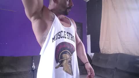 Snapshot of bestmuscle chatting on 12-29-24, 03:03 bestmuscle online show from 12-29-24, 03:03