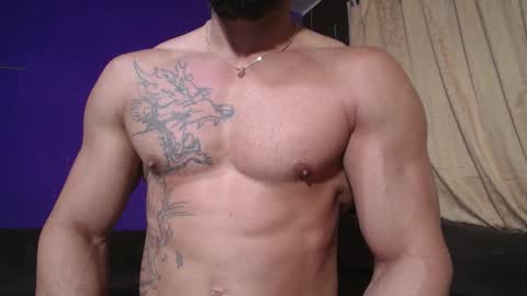 Snapshot of bestmuscle chatting on 01-27-25, 12:01 bestmuscle online show from 01-27-25, 12:01