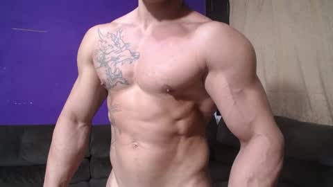 Snapshot of bestmuscle chatting on 01-29-25, 06:18 bestmuscle online show from 01-29-25, 06:18