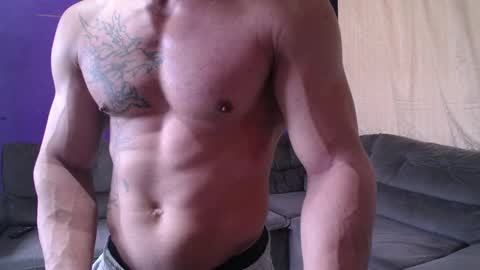 Snapshot of bestmuscle chatting on 02-11-25, 04:35 bestmuscle online show from 02-11-25, 04:35