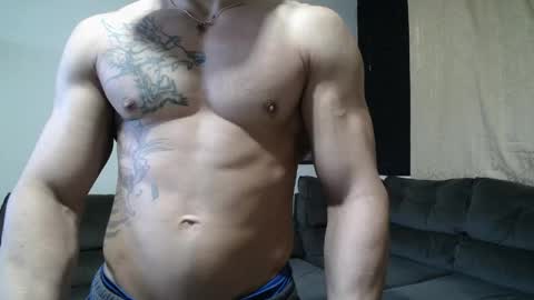Snapshot of bestmuscle chatting on 05-11-26, 07:00 bestmuscle online show from 05-11-26, 07:00