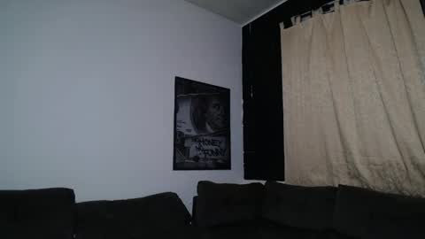 Snapshot of bestmuscle chatting on 05-19-26, 03:35 bestmuscle online show from 05-19-26, 03:35