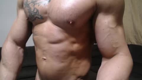 Snapshot of bestmuscle chatting on 06-08-26, 01:28 bestmuscle online show from 06-08-26, 01:28