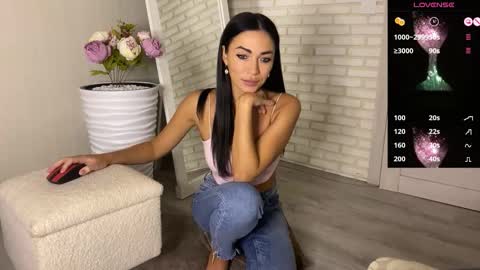 Teya online show from 09-29-25, 03:50