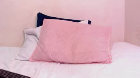 Snapshot of bestwayto_jerk chatting on 01-15-26, 05:01 ZYLITH online show from 01-15-26, 05:01