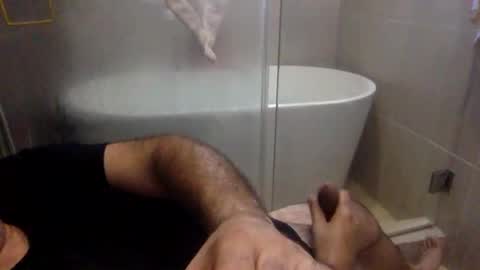 Snapshot of betoooox chatting on 12-18-24, 02:49 Virtual Gentleman online show from 12-18-24, 02:49