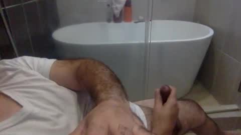 Snapshot of betoooox chatting on 12-21-24, 04:14 Virtual Gentleman online show from 12-21-24, 04:14