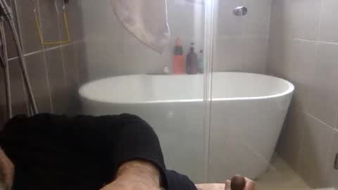 Snapshot of betoooox chatting on 12-25-24, 05:05 Virtual Gentleman online show from 12-25-24, 05:05