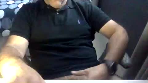 Snapshot of betoooox chatting on 01-06-25, 07:35 Virtual Gentleman online show from 01-06-25, 07:35