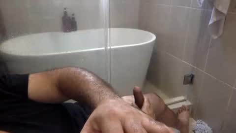 Snapshot of betoooox chatting on 02-10-25, 01:44 Virtual Gentleman online show from 02-10-25, 01:44