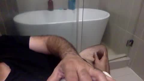 Snapshot of betoooox chatting on 02-19-25, 02:12 Virtual Gentleman online show from 02-19-25, 02:12