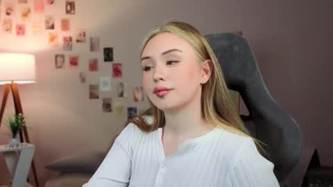 Snapshot of betterdayswithme chatting on 12-20-25, 07:21 betterdayswithme online show from 12-20-25, 07:21