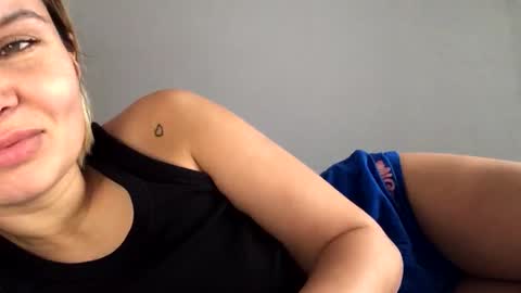 Snapshot of betty199175798 chatting on 10-14-25, 08:48 betty199175798 online show from 10-14-25, 08:48