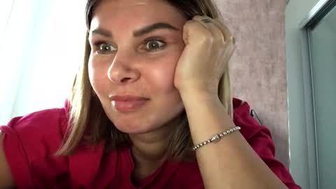 Snapshot of betty199175798 chatting on 10-20-25, 03:34 betty199175798 online show from 10-20-25, 03:34