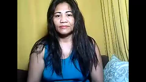 Snapshot of betty_83 chatting on 10-05-25, 07:23 betty_83 online show from 10-05-25, 07:23