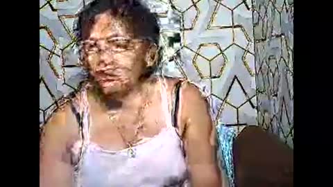 betty_83 online show from 04-12-26, 11:48