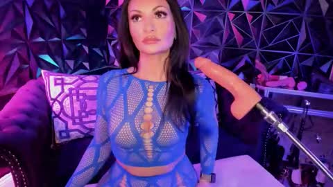 NatashaxoBangs online show from 03-26-26, 09:42