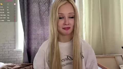 Snapshot of bettymorante chatting on 06-05-26, 04:41 Hinata online show from 06-05-26, 04:41