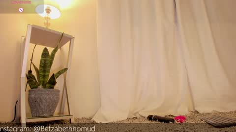 betzabeth_homudr online show from 12-14-24, 03:40