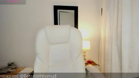 betzabeth_homudr online show from 11-14-25, 10:51