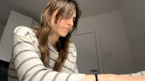 Lina online show from 04-30-26, 08:57