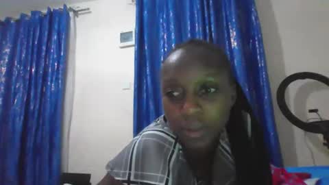 Snapshot of beverlyne5 chatting on 01-11-26, 09:09 beverly online show from 01-11-26, 09:09