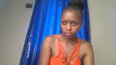 Snapshot of beverlyne5 chatting on 02-01-26, 10:14 beverly online show from 02-01-26, 10:14