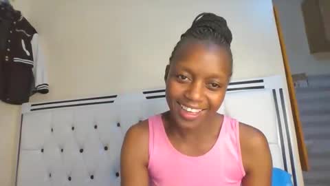 Snapshot of beverlyne5 chatting on 02-08-26, 06:55 beverly online show from 02-08-26, 06:55