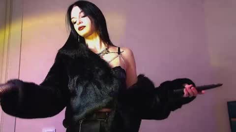 Beverly online show from 04-25-26, 06:49