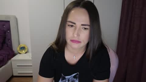   BeyonceDoll       Twitter DollBeyonce    online show from 03-24-26, 10:59