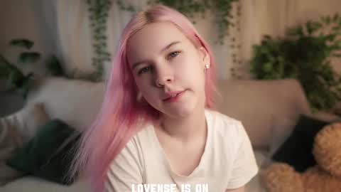 Snapshot of bezuya chatting on 12-02-25, 01:22 Eliz online show from 12-02-25, 01:22