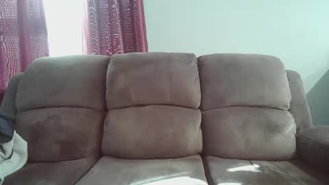 throbinhood online show from 12-30-24, 03:46