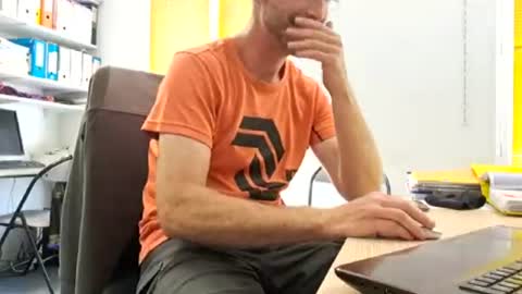 My name is David and if you like public exhibitions you wont be disappointed with me LoL - My favorite vibes is 44  online show from 06-22-26, 02:14