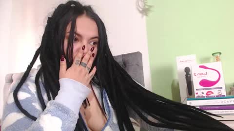 Snapshot of biabia_1 chatting on 12-25-24, 04:43 BiaBia online show from 12-25-24, 04:43