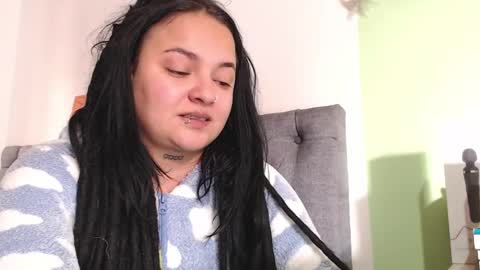 Snapshot of biabia_1 chatting on 12-25-24, 09:22 BiaBia online show from 12-25-24, 09:22