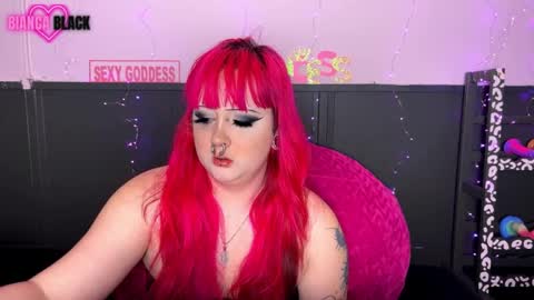 Snapshot of biablack chatting on 04-12-26, 02:49 Bianca Black online show from 04-12-26, 02:49