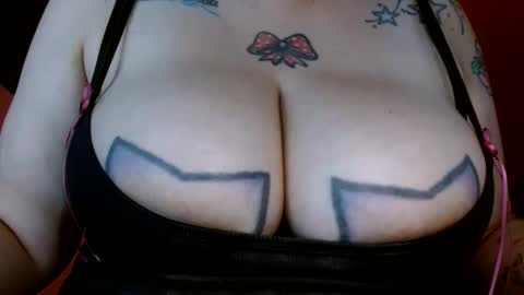 bianca online show from 10-22-25, 01:55