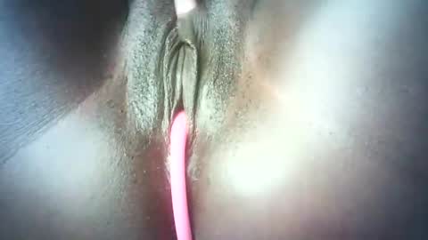 pretty online show from 03-05-25, 05:29