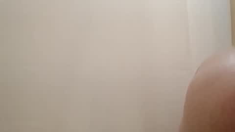 bibottom68942 online show from 11-18-25, 02:17