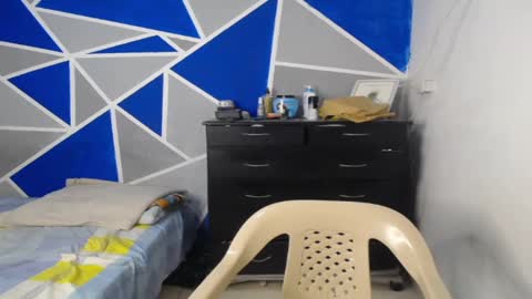 big_black11 online show from 02-15-25, 02:22