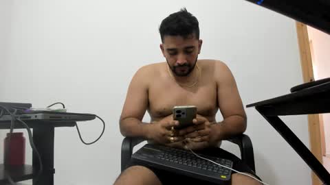 Snapshot of big_dad69 chatting on 01-12-26, 07:08 Tommy online show from 01-12-26, 07:08