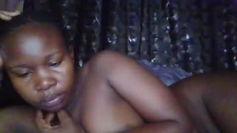 Snapshot of big_diva chatting on 11-24-25, 12:21 big_diva online show from 11-24-25, 12:21