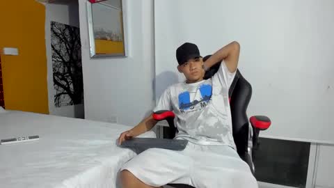 big_jhoonss_ online show from 10-09-25, 02:53