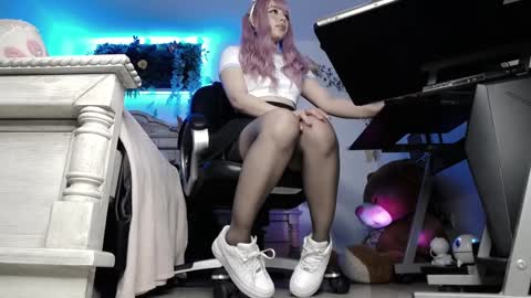 Lava online show from 02-03-25, 11:36