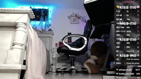 Lava online show from 02-25-25, 11:44