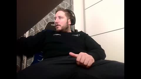 Snapshot of big_sele chatting on 12-08-24, 06:22 bigbroly88 online show from 12-08-24, 06:22