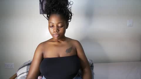 bigassmello_ online show from 05-11-26, 08:17