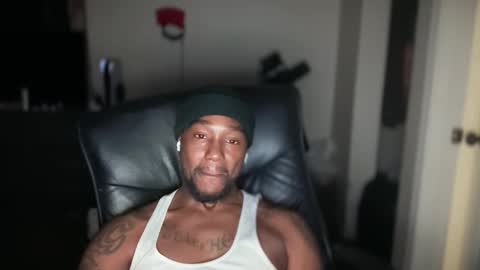 Snapshot of bigbackwoodcali chatting on 03-30-26, 08:15 bigbackwoodcali online show from 03-30-26, 08:15